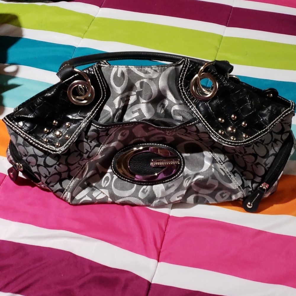 Guess purse
